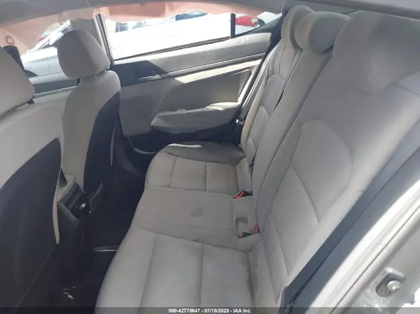 5NPD84LF5JH356479 2018 HYUNDAI ELANTRA - Image 8