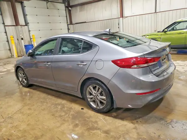 5NPD84LF5JH357292 2018 HYUNDAI ELANTRA - Image 2