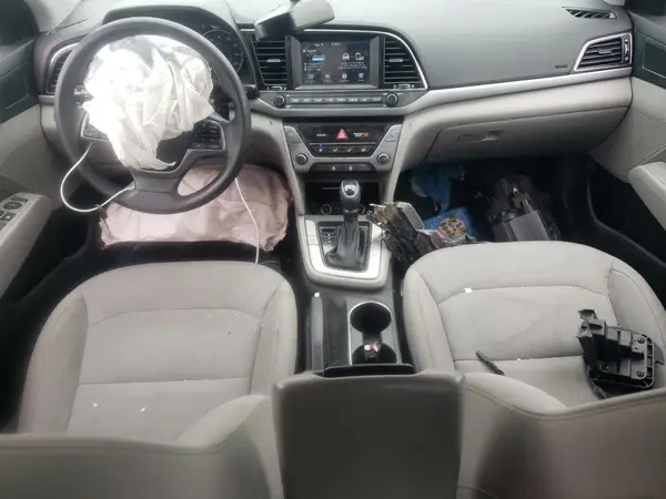 5NPD84LF5JH357910 2018 HYUNDAI ELANTRA - Image 8