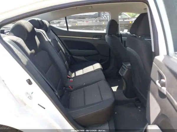 5NPD84LF5JH358572 2018 HYUNDAI ELANTRA - Image 8