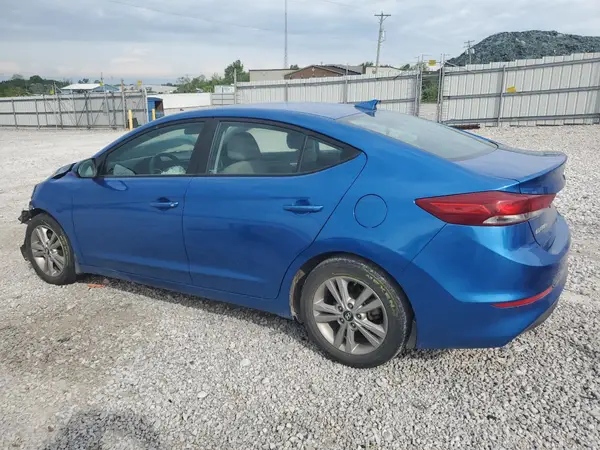 5NPD84LF5JH358863 2018 HYUNDAI ELANTRA - Image 2