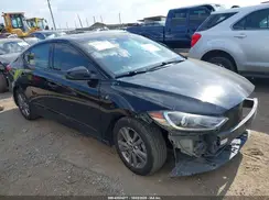 5NPD84LF5JH359592 2018 HYUNDAI ELANTRA