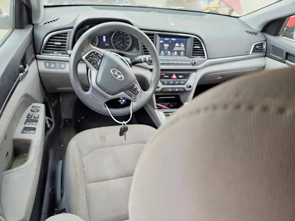 5NPD84LF5JH361200 2018 HYUNDAI ELANTRA - Image 8