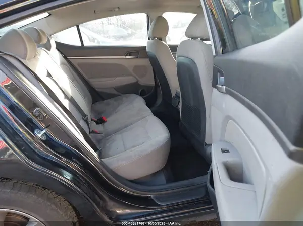 5NPD84LF5JH362024 2018 HYUNDAI ELANTRA - Image 8