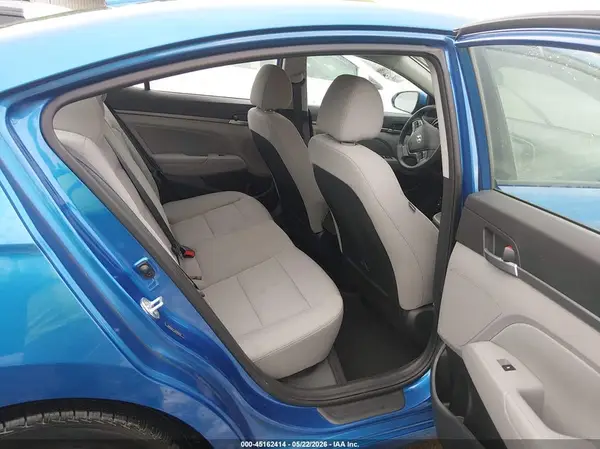 5NPD84LF5JH365070 2018 HYUNDAI ELANTRA - Image 8
