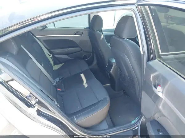 5NPD84LF5JH365151 2018 HYUNDAI ELANTRA - Image 8