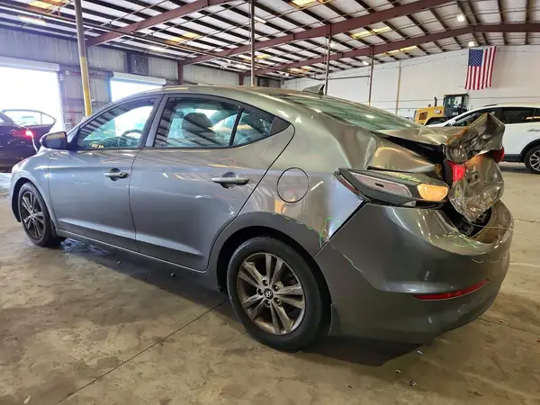 5NPD84LF5JH366008 2018 HYUNDAI ELANTRA - Image 2