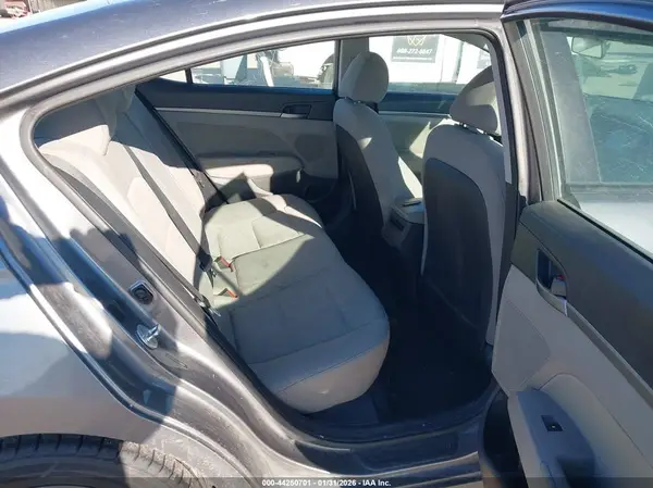 5NPD84LF5JH369054 2018 HYUNDAI ELANTRA - Image 8