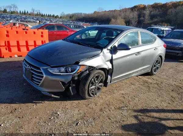 5NPD84LF5JH373301 2018 HYUNDAI ELANTRA - Image 2