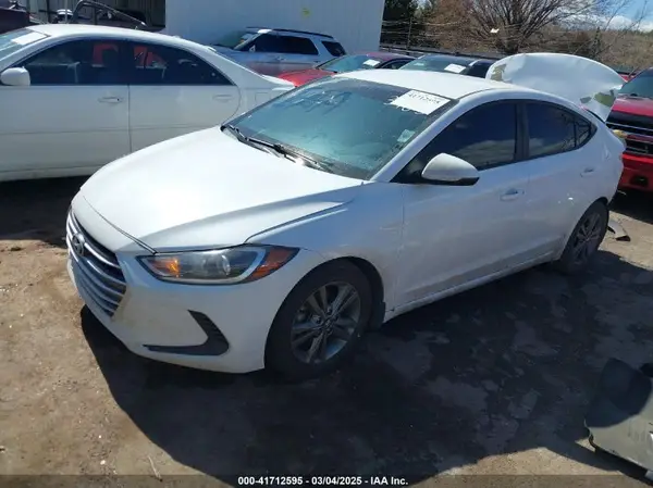 5NPD84LF5JH373783 2018 HYUNDAI ELANTRA - Image 2