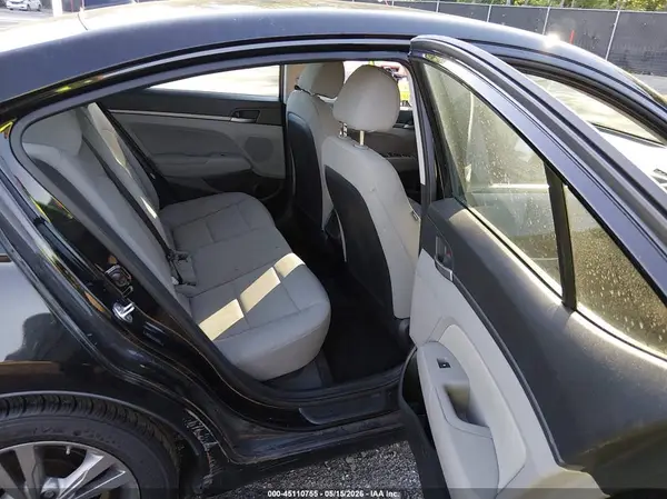 5NPD84LF5JH374044 2018 HYUNDAI ELANTRA - Image 8