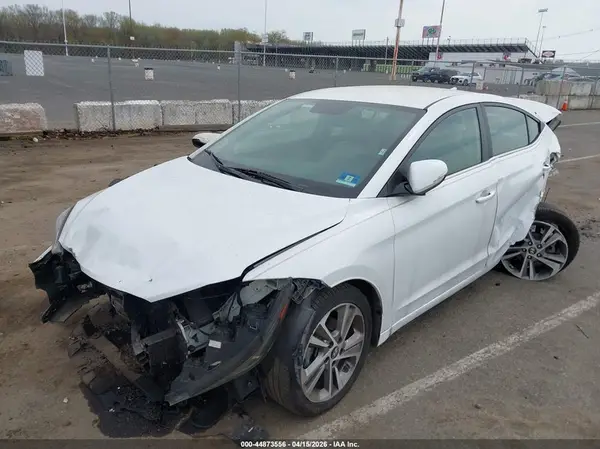 5NPD84LF5JH377459 2018 HYUNDAI ELANTRA - Image 2