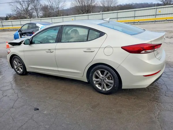 5NPD84LF5JH379356 2018 HYUNDAI ELANTRA - Image 2