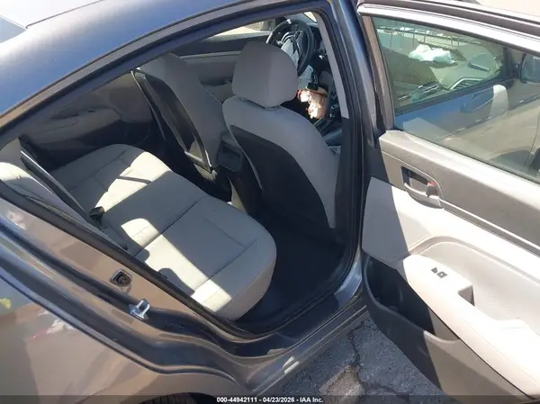 5NPD84LF5JH381382 2018 HYUNDAI ELANTRA - Image 8