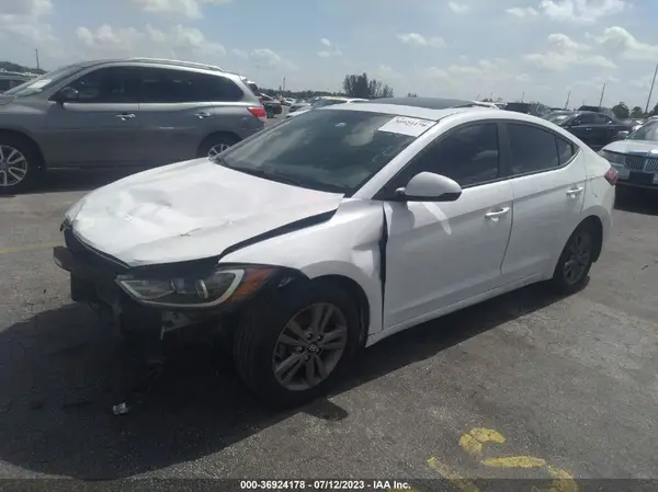 5NPD84LF5JH383729 2018 HYUNDAI ELANTRA - Image 2