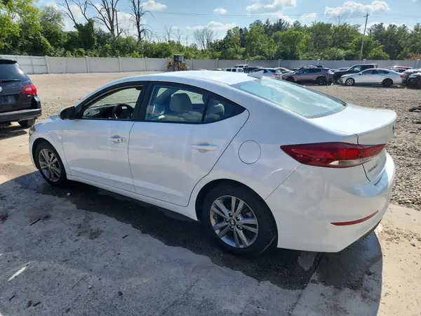 5NPD84LF5JH383732 2018 HYUNDAI ELANTRA - Image 2