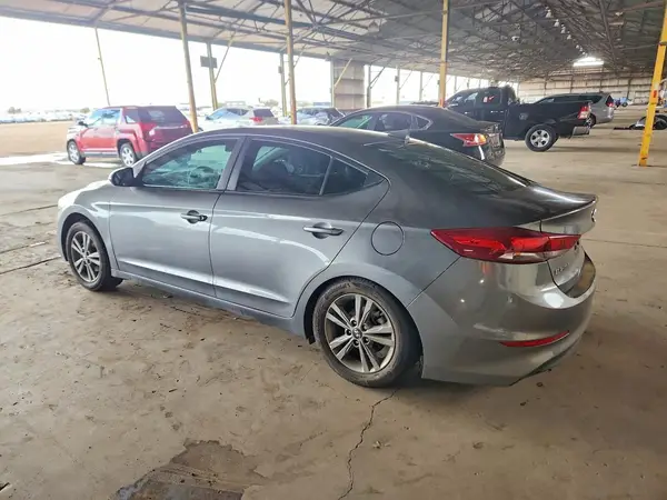 5NPD84LF5JH385254 2018 HYUNDAI ELANTRA - Image 2