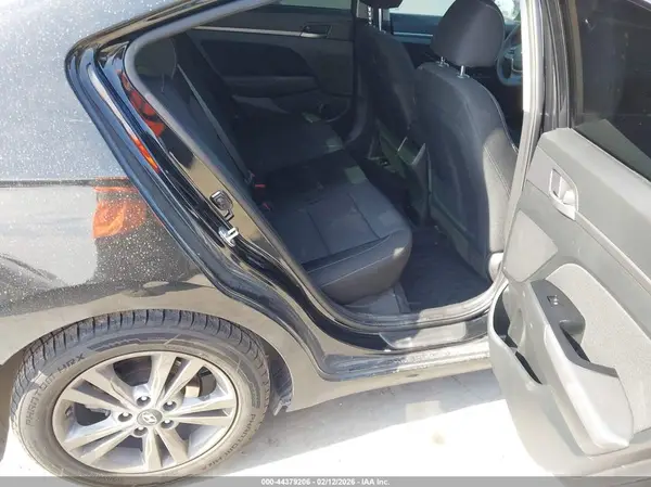 5NPD84LF5JH385271 2018 HYUNDAI ELANTRA - Image 8