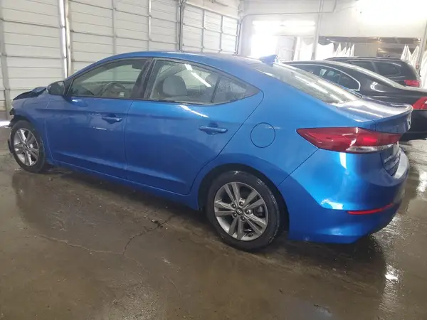 5NPD84LF5JH385691 2018 HYUNDAI ELANTRA - Image 2