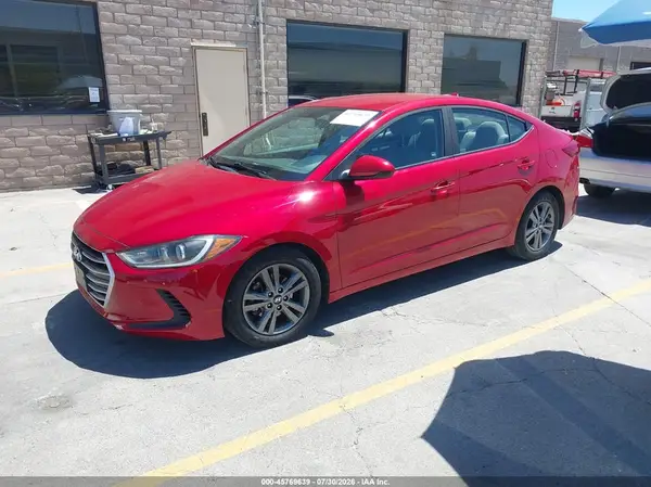 5NPD84LF5JH385769 2018 HYUNDAI ELANTRA - Image 2