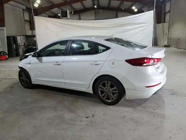 5NPD84LF5JH387456 2018 HYUNDAI ELANTRA - Image 2