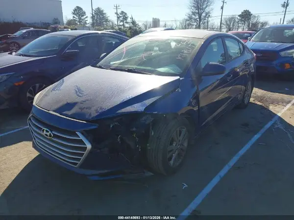 5NPD84LF5JH387666 2018 HYUNDAI ELANTRA - Image 2