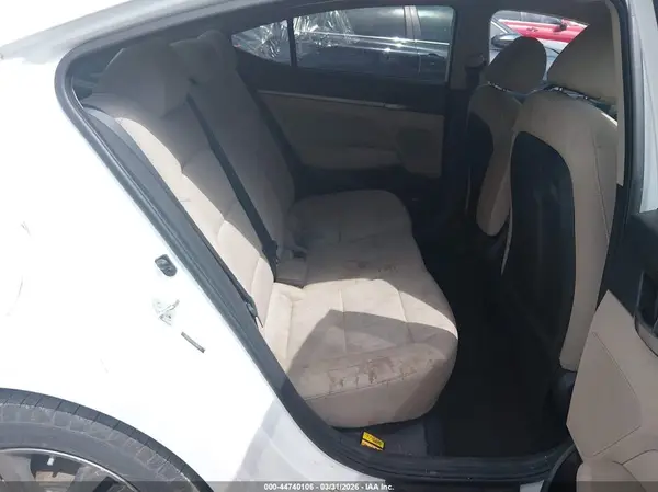 5NPD84LF5JH388560 2018 HYUNDAI ELANTRA - Image 8