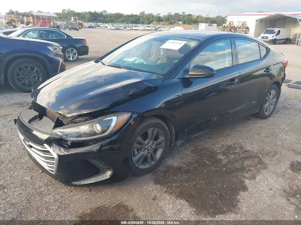 5NPD84LF5JH389403 2018 HYUNDAI ELANTRA - Image 2