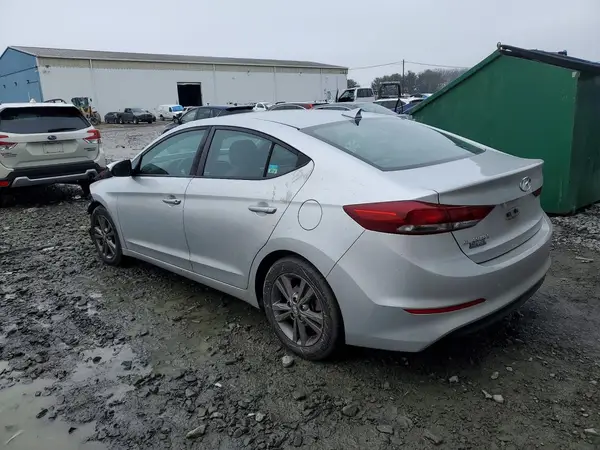 5NPD84LF5JH390096 2018 HYUNDAI ELANTRA - Image 2