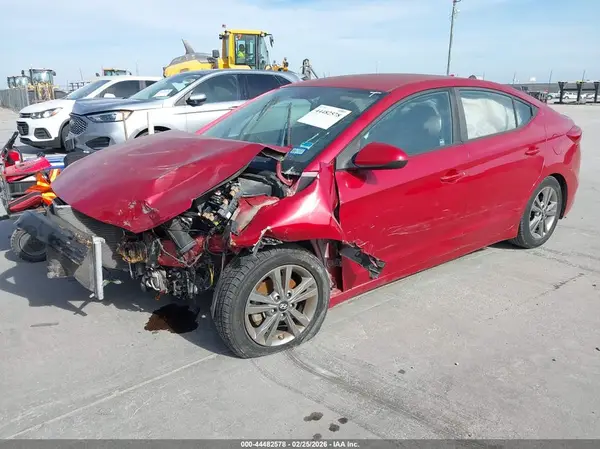 5NPD84LF5JH391801 2018 HYUNDAI ELANTRA - Image 2
