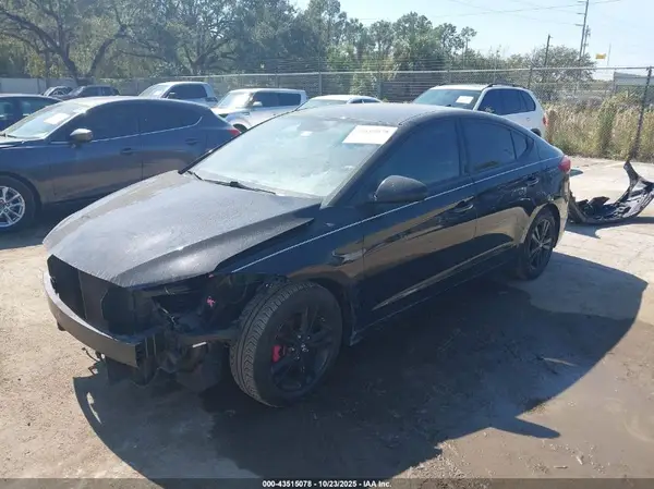 5NPD84LF5JH392477 2018 HYUNDAI ELANTRA - Image 2