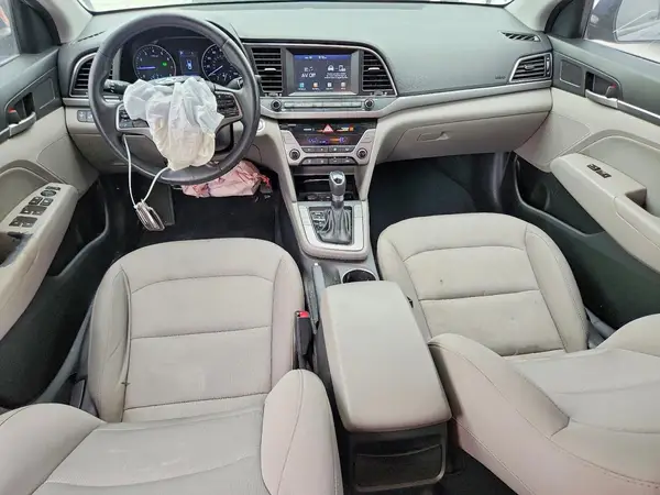 5NPD84LF5JH392589 2018 HYUNDAI ELANTRA - Image 8