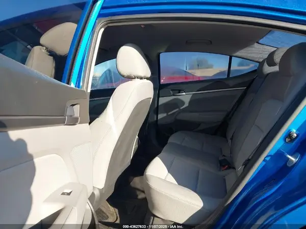 5NPD84LF5JH393063 2018 HYUNDAI ELANTRA - Image 8