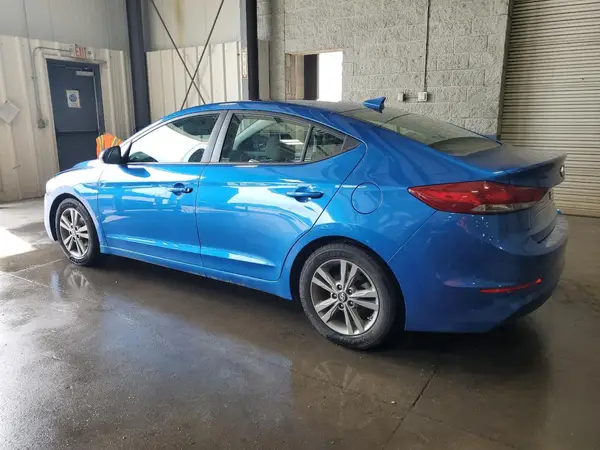 5NPD84LF5JH398067 2018 HYUNDAI ELANTRA - Image 2