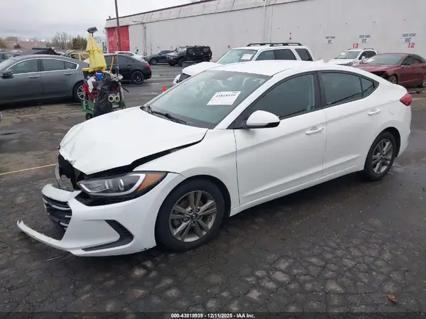 5NPD84LF5JH399445 2018 HYUNDAI ELANTRA - Image 2