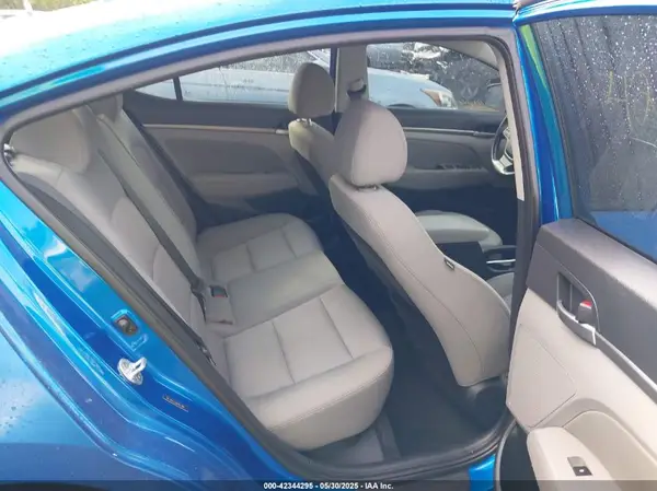 5NPD84LF5JH401288 2018 HYUNDAI ELANTRA - Image 8