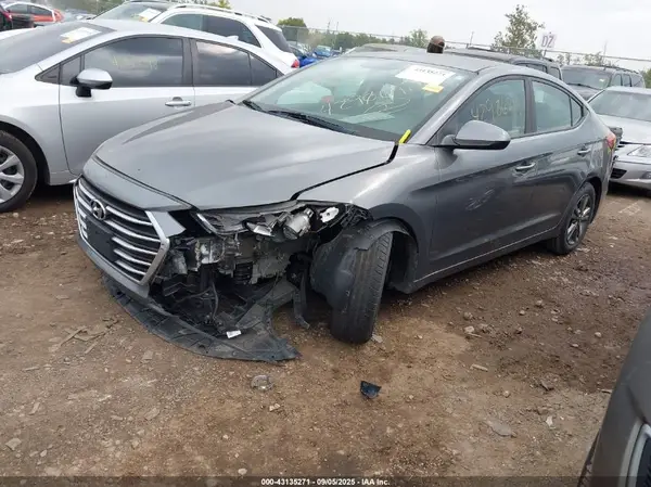 5NPD84LF5JH402506 2018 HYUNDAI ELANTRA - Image 2