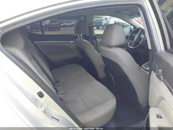 5NPD84LF5KH404564 2019 HYUNDAI ELANTRA - Image 8