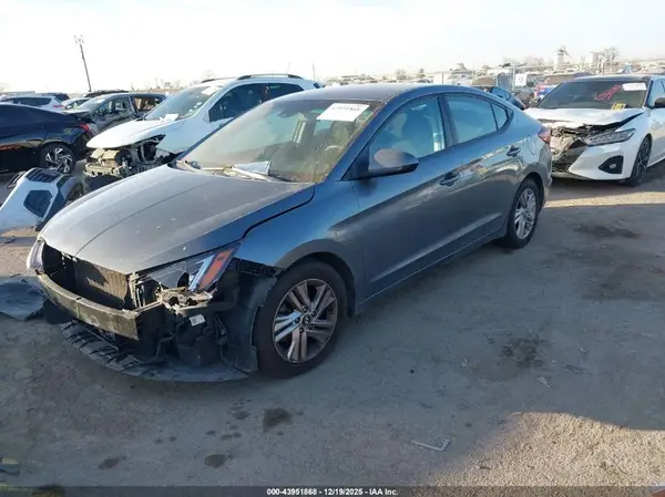 5NPD84LF5KH406024 2019 HYUNDAI ELANTRA - Image 2