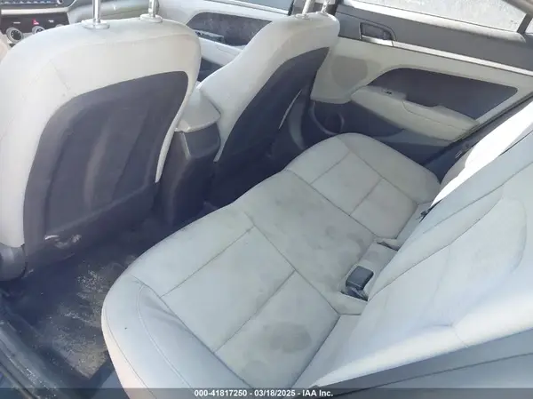 5NPD84LF5KH407836 2019 HYUNDAI ELANTRA - Image 8