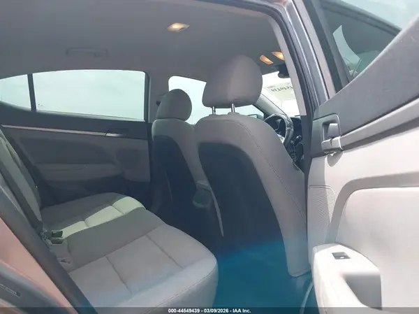 5NPD84LF5KH408016 2019 HYUNDAI ELANTRA - Image 8