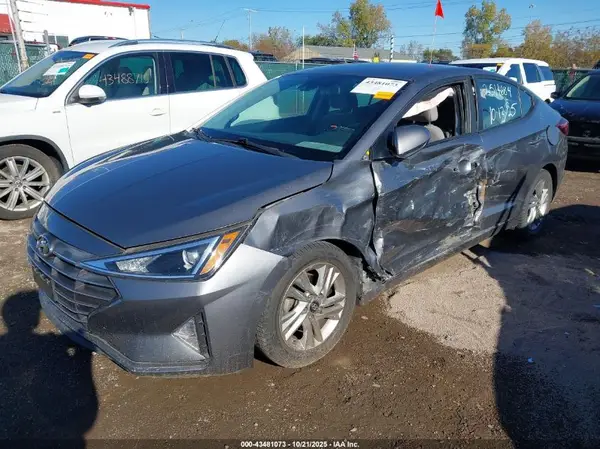 5NPD84LF5KH408288 2019 HYUNDAI ELANTRA - Image 2