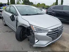 5NPD84LF5KH410137 2019 HYUNDAI ELANTRA