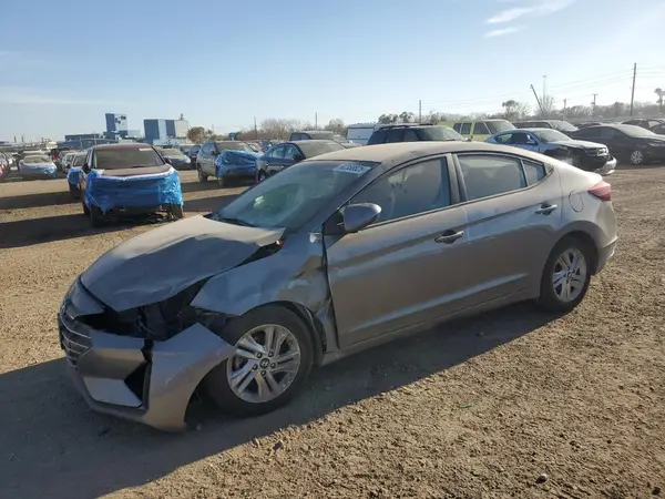 5NPD84LF5KH415919 2019 HYUNDAI ELANTRA - Image 1