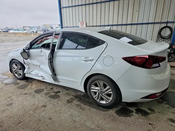 5NPD84LF5KH416889 2019 HYUNDAI ELANTRA - Image 2