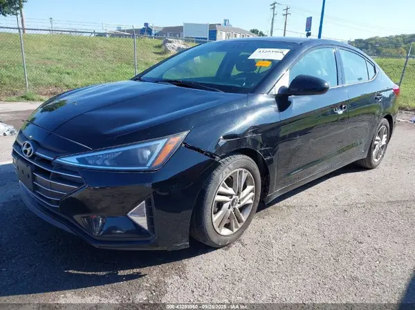 5NPD84LF5KH417234 2019 HYUNDAI ELANTRA - Image 2