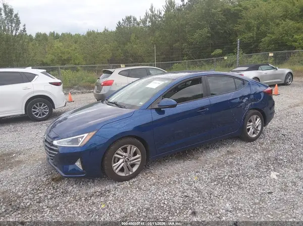5NPD84LF5KH417427 2019 HYUNDAI ELANTRA - Image 2