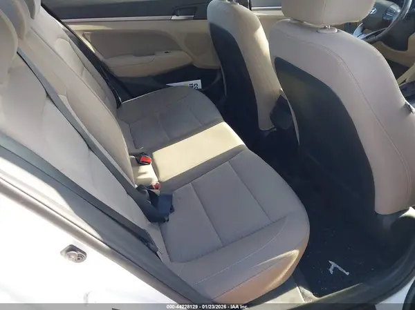 5NPD84LF5KH418920 2019 HYUNDAI ELANTRA - Image 8