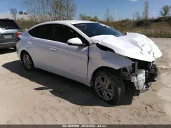 5NPD84LF5KH420022 2019 HYUNDAI ELANTRA