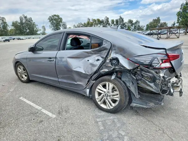 5NPD84LF5KH420215 2019 HYUNDAI ELANTRA - Image 2